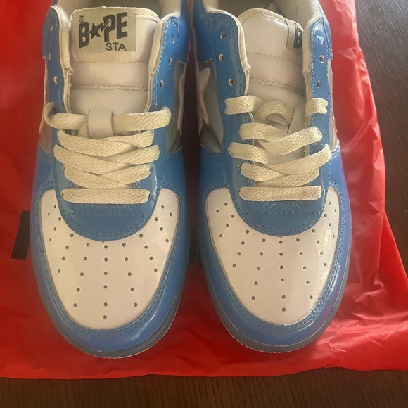 BAPE (A Bathing Ape) Size 8 Silver, Light Blue and White - Picture 6 of 6